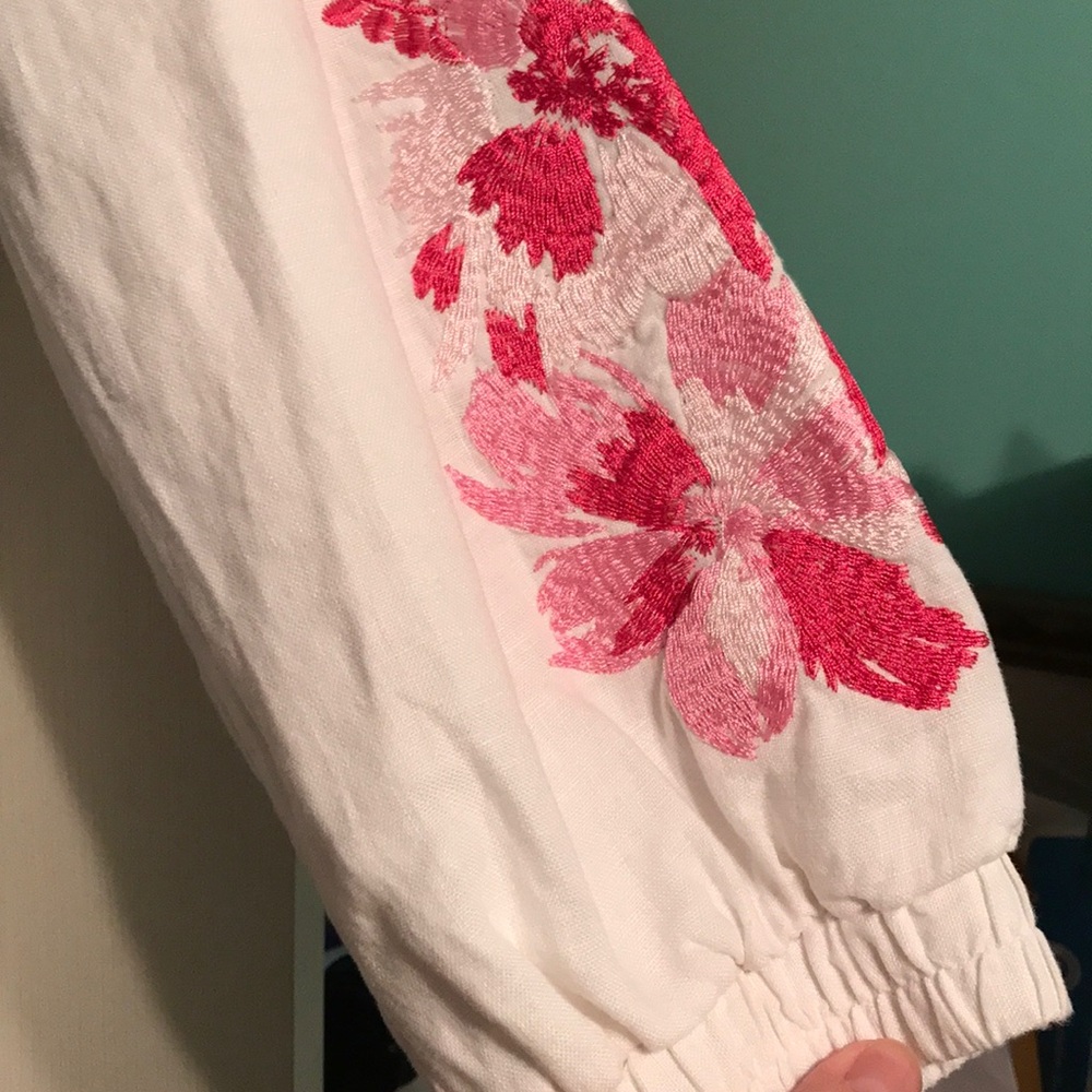 INC white linen jacket w/flowr embroidry in pink. - Picture 2 of 4
